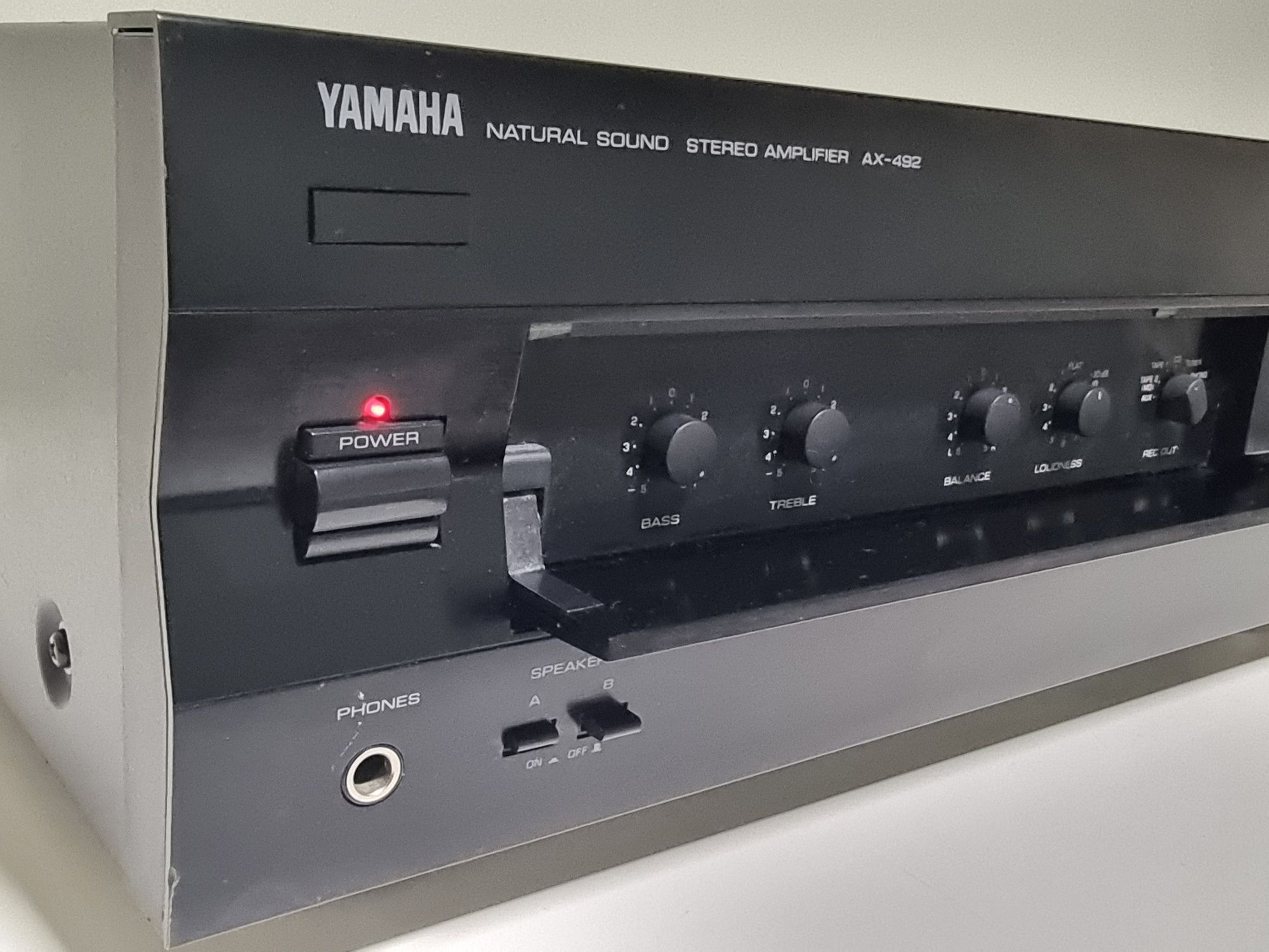 Yamaha AX-492 integrated amplifier