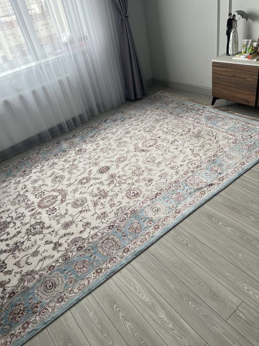 Продается ковер.