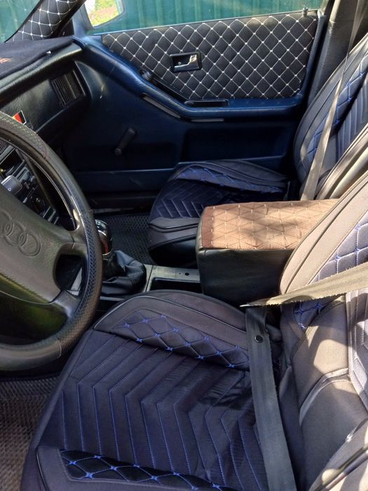 Продам автомобиль Ауди 80 1989 года выпуска