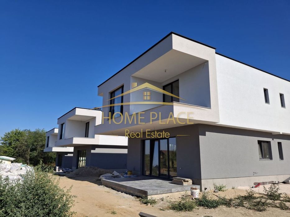 Къща в м-ст Боровец Юг