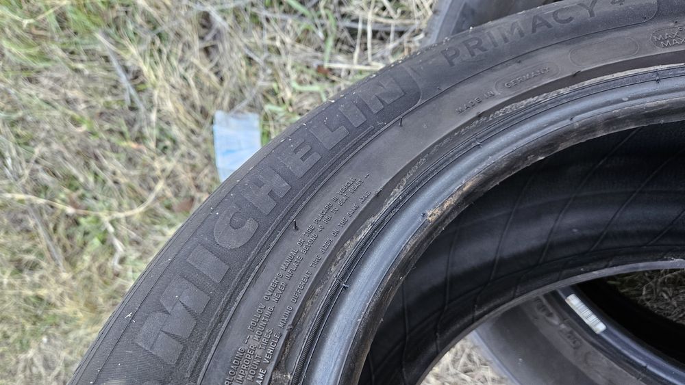 2бр гуми 235 55 17 мишелин