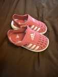 Sandalute Adidas 25