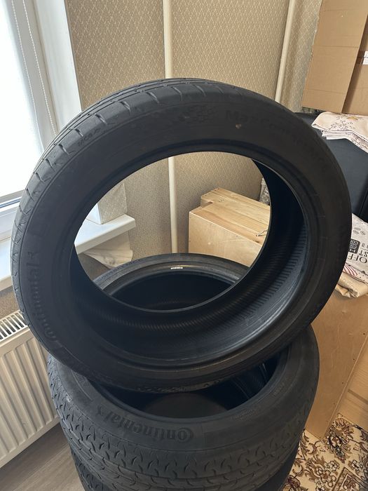 Шины Continental 245/45/R20