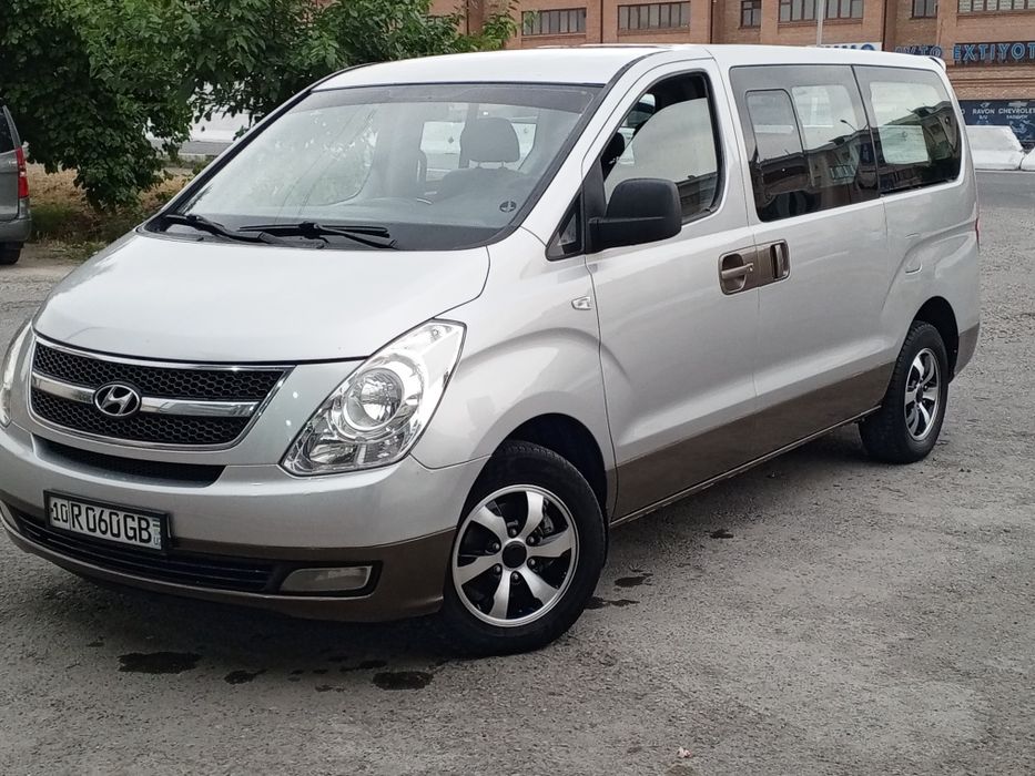 Hyundai Grand Starex