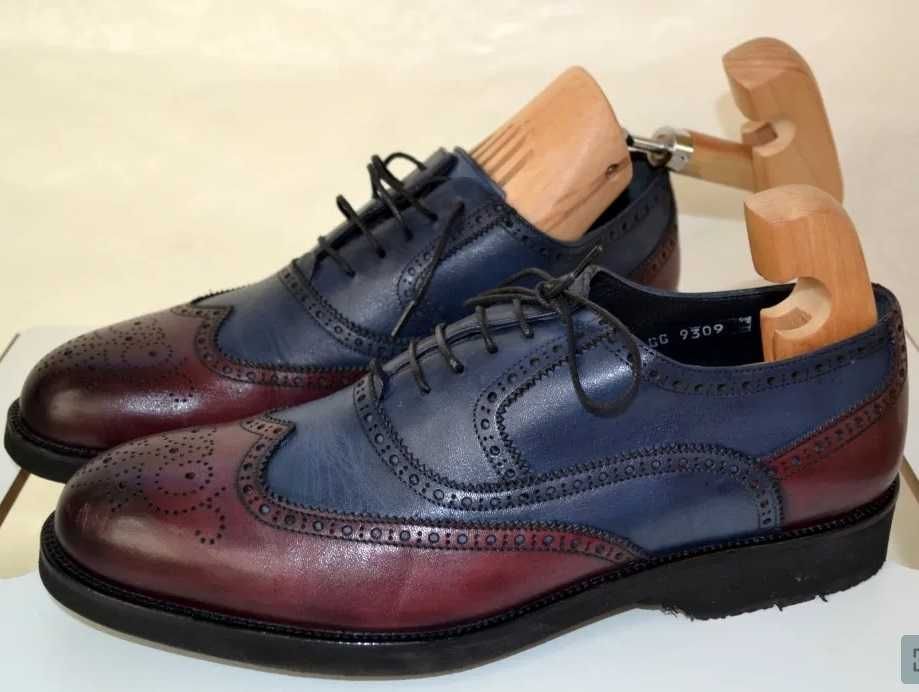 Sanuri sutinatori model forma pantofi din lemn de cedru cu filet