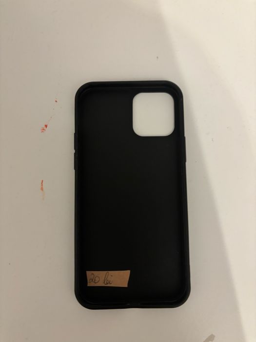 Vand husa iphone 12 si iphone 12 pro