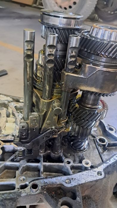 Reparații cutii viteze autoutilitare