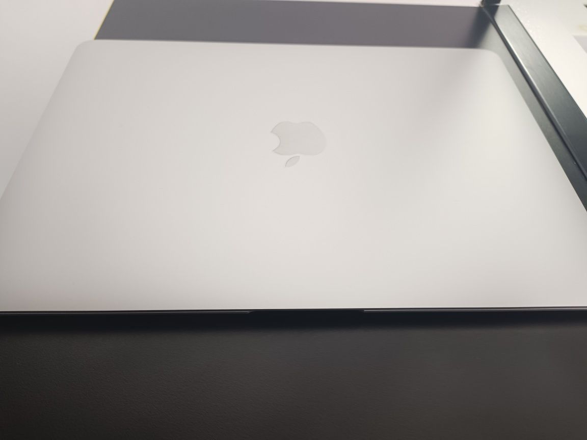 MacBook Air 13 2020 / М1