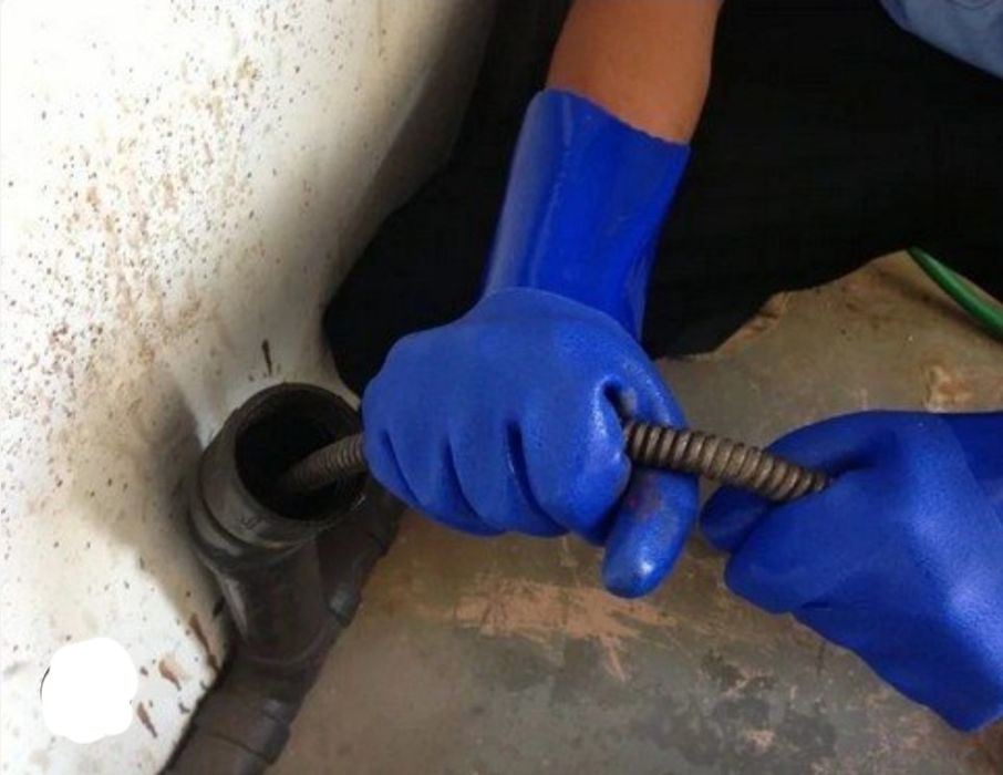 Услуги сантехника, чистка канализаций, недорого,