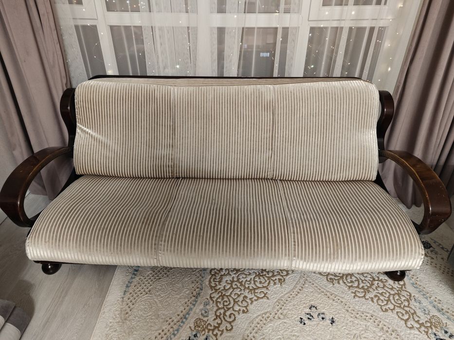 Диван итальянский