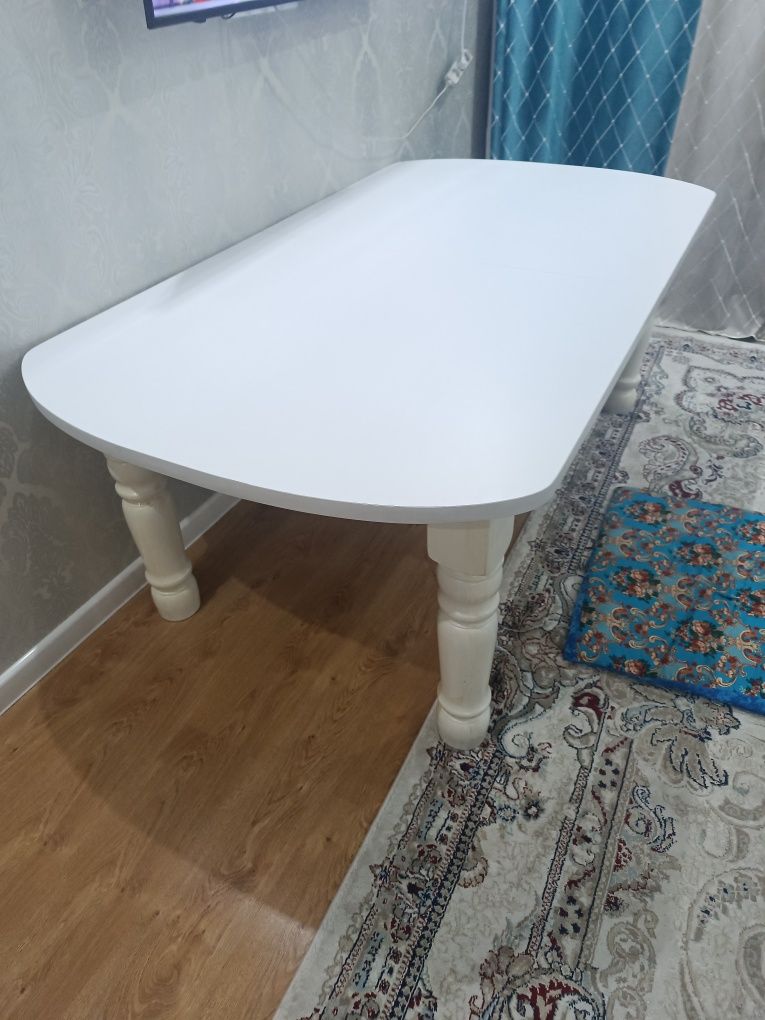 Продам стол раздвижной 3,5 метра