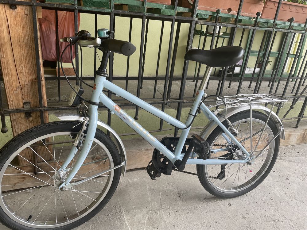 Vând bicicletă copii