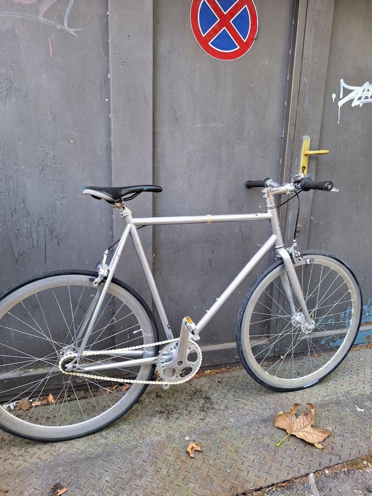 Велосипед шосеен градски сингъл фикси fixie single speed