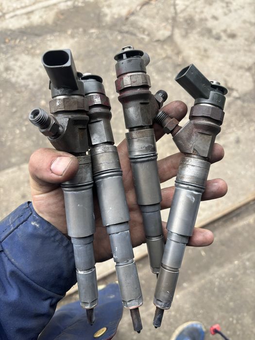 Injectoare Bmw e60 , e90, e46