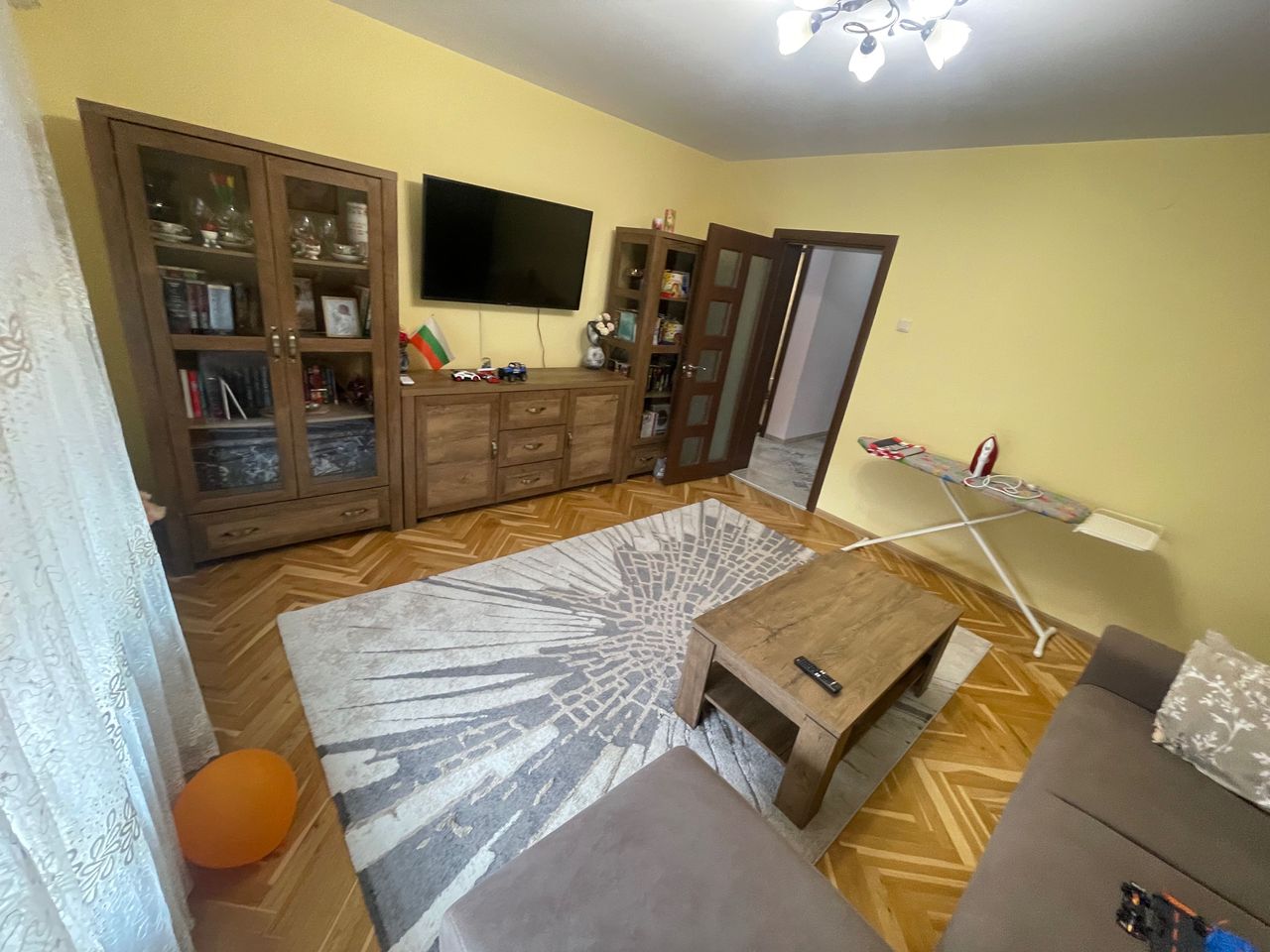 Продава се Тристаен апартамент в Плевен, Широк център - 83 кв.м за 1994 €/кв.м - Снимка #7