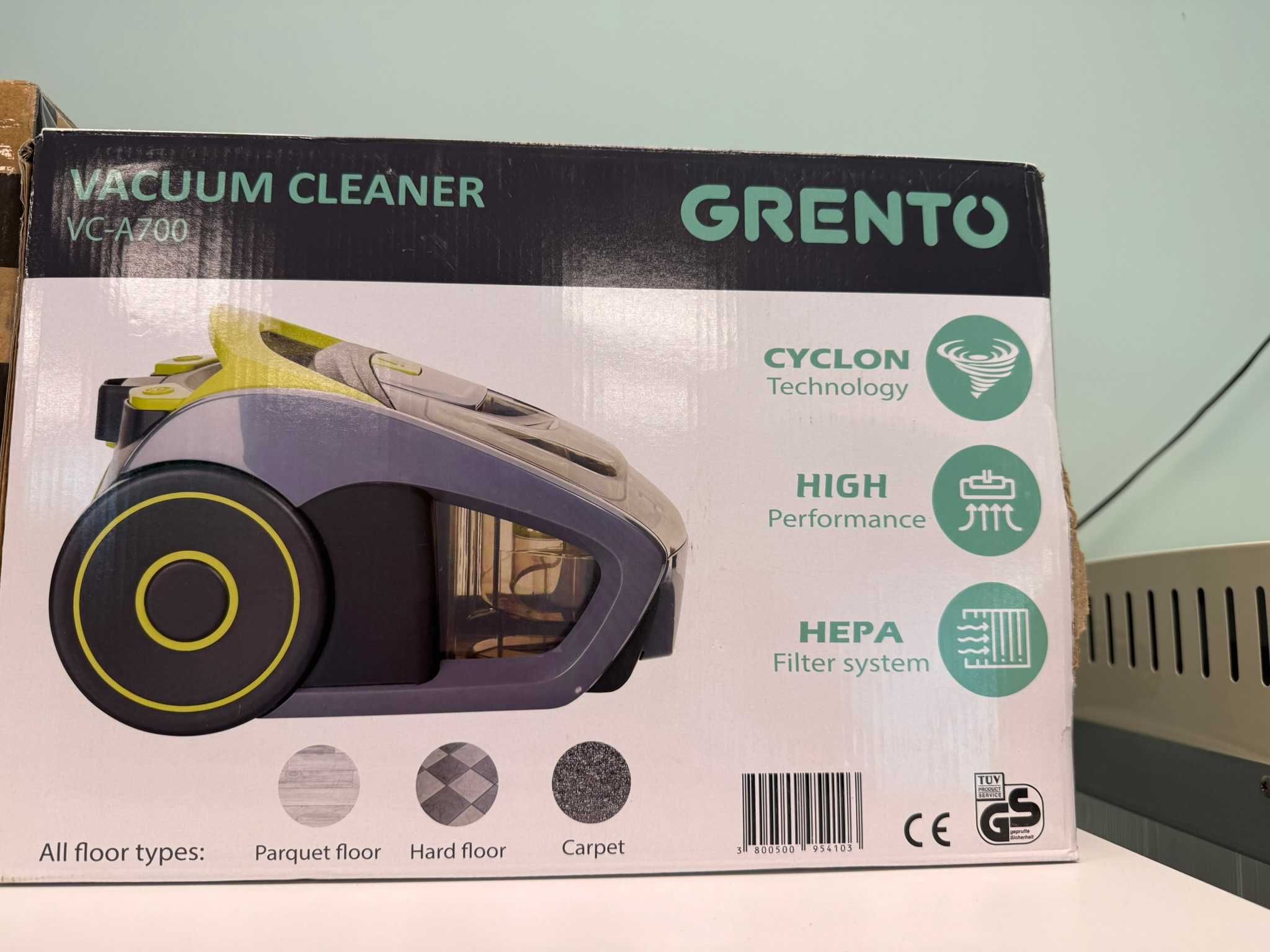 Прахосмукачка без торба Grento VC-A700, 700W, 1.5 л., Цвят черен/зелен