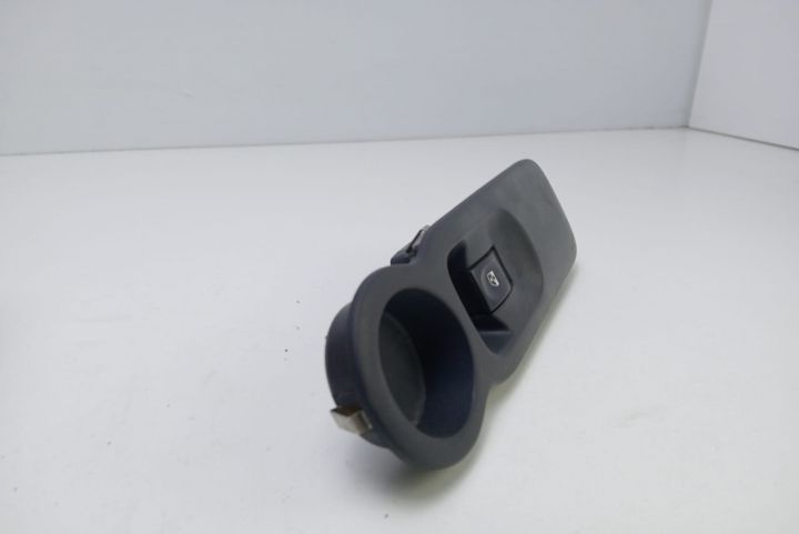 Buton geam stanga fata 8200278436 Renault Modus prima generatie
