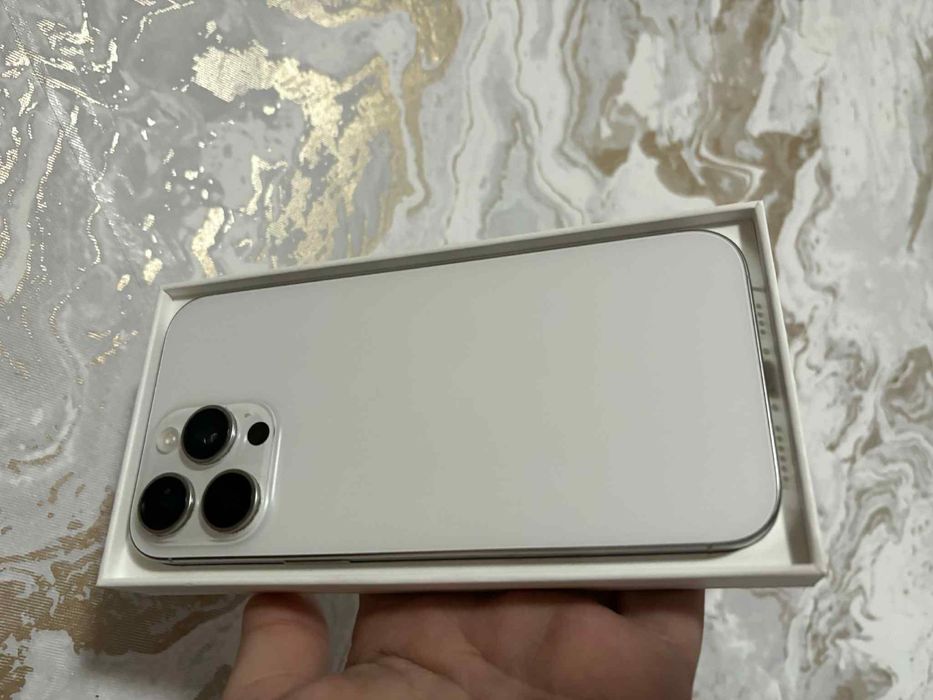 Iphone 16 pro max 256 gb white impecabil