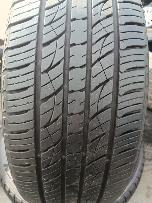 235_55_R19 Kumho Kareya