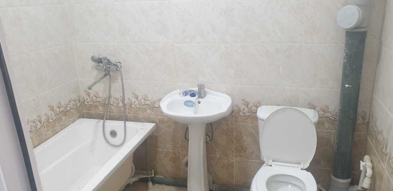 Fargona tumanida 21-uy 17-xonadon bolib tolash sharti bilan sotilmoqda