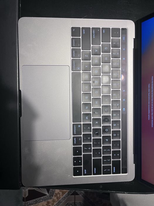 MacBook Pro 13” 2017 Touch Bar – MDM, pentru piese