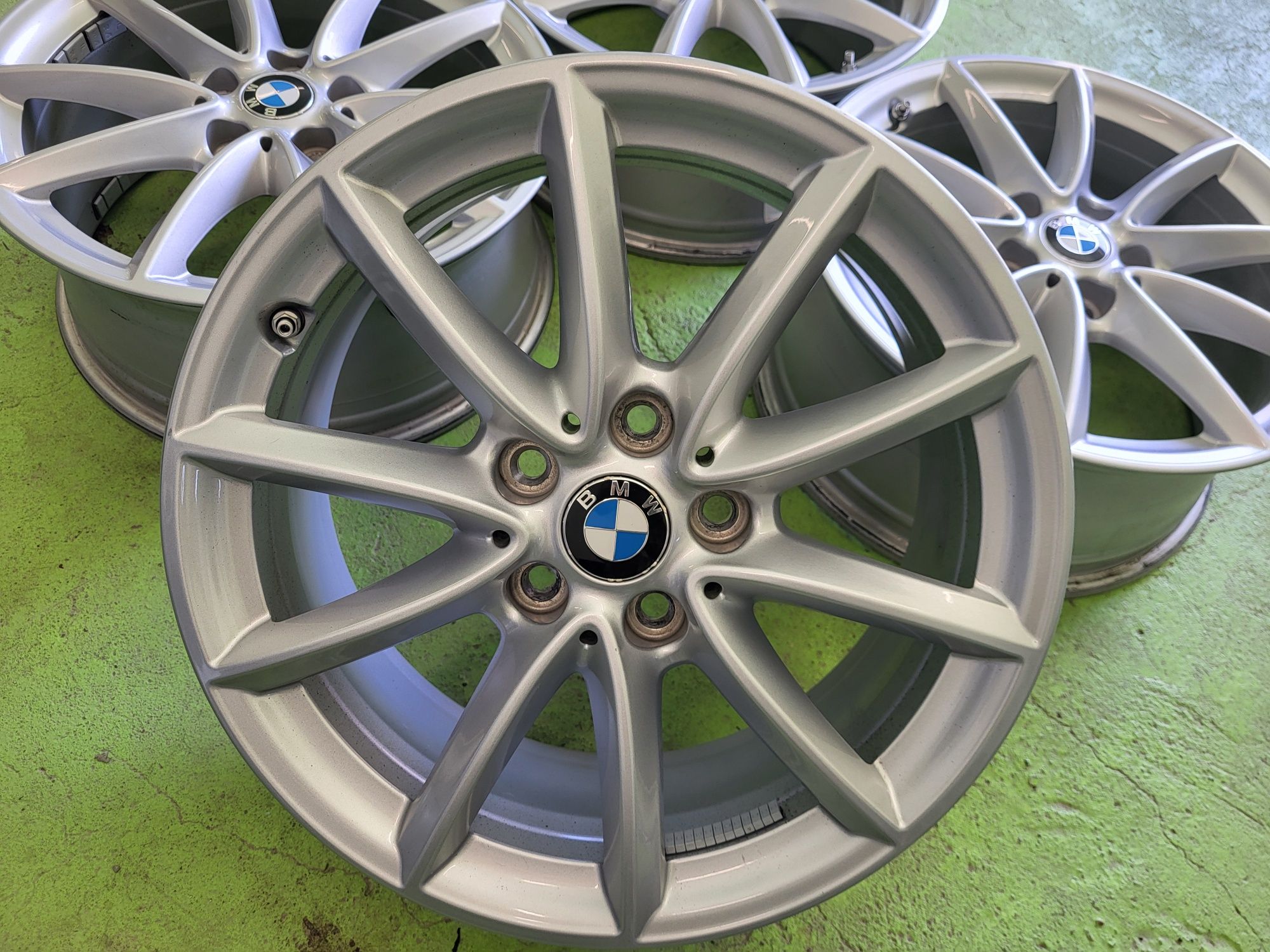 17 5x112 Bmw X1 X2 2 Series лети джанти 5х112 бмв