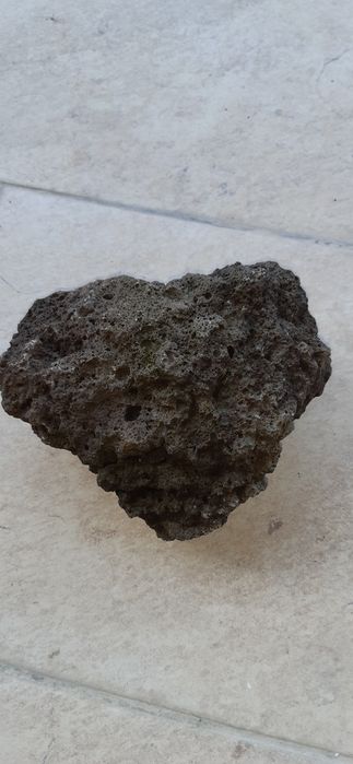 Roca vulcanică pentru acvariu