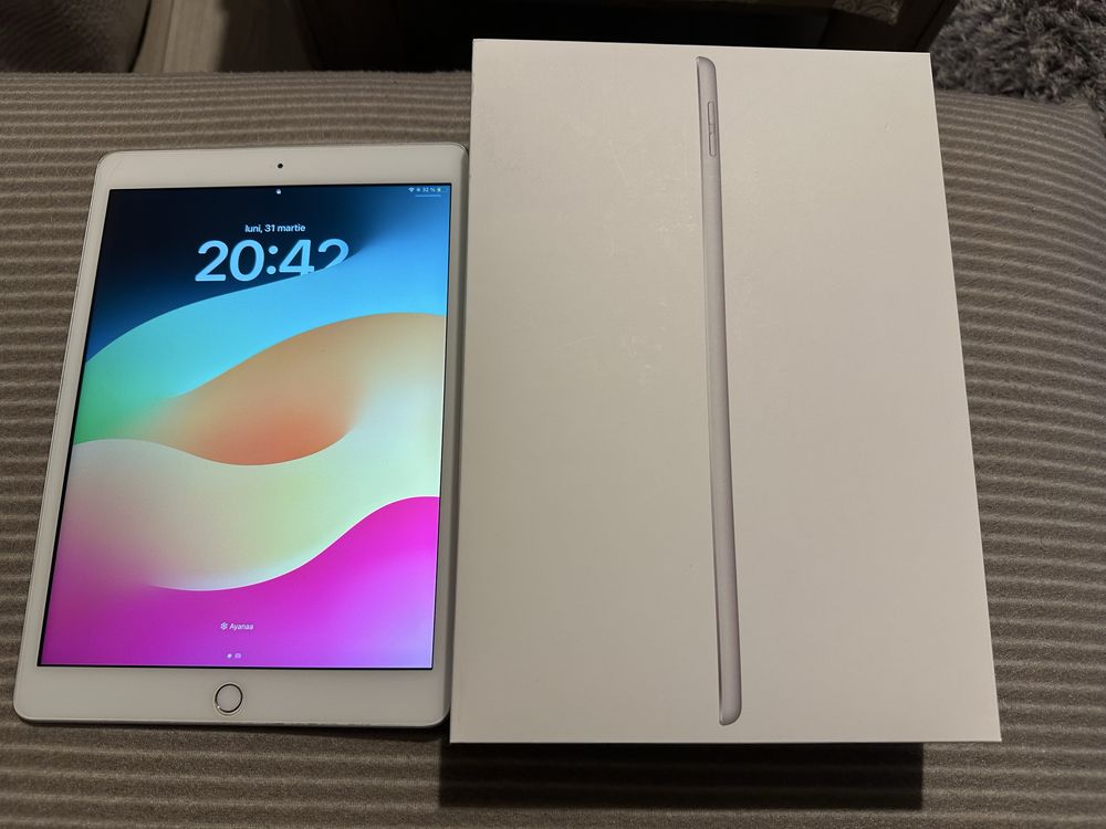Ipad Generatia 8