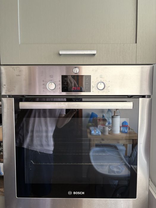 Cuptor multifunctional incorporabil Bosch