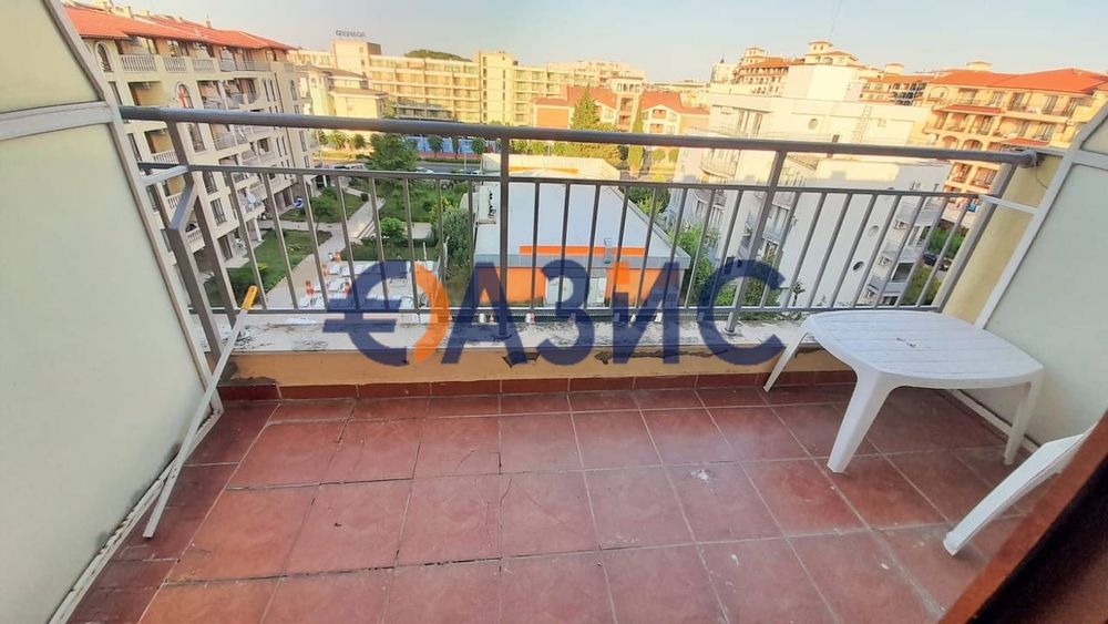 Продава се Тристаен апартамент в к.к. Слънчев бряг - 92 кв.м за 1066 €/кв.м - Снимка #1