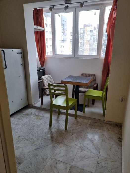 Дава се под наем Двустаен апартамент в София, Красно село - 65 кв.м за 408 € - Снимка #1