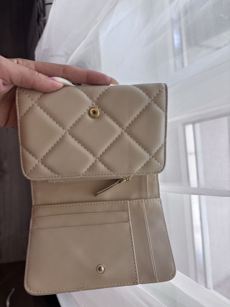 портфейл: Valentino
