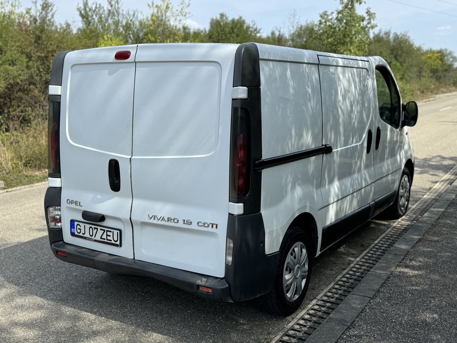 Opel Vivaro 1.9 CDTi 2006 un singur proprietar de noua.