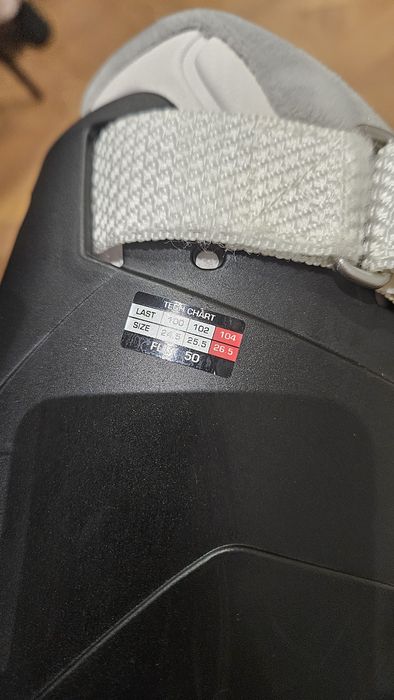 Clăpari HEAD FX GT 26.5 aproape noi