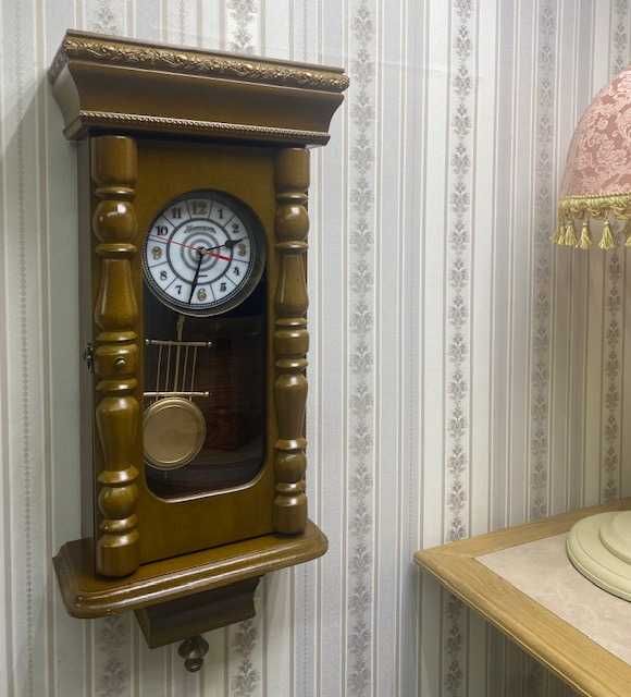 Часы интерьерные кварцевые