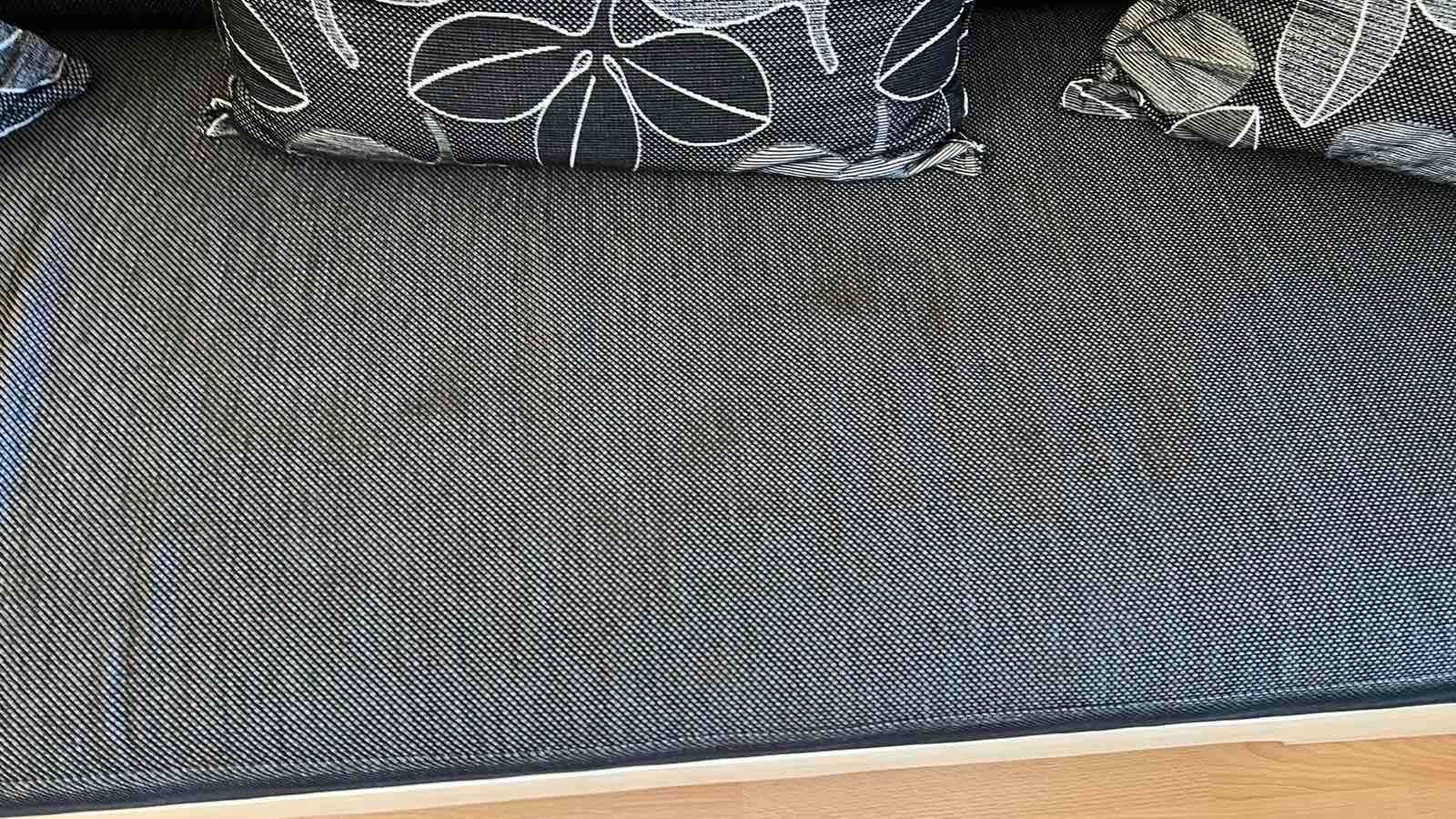 Диван 230cm x 83cm x 40cm