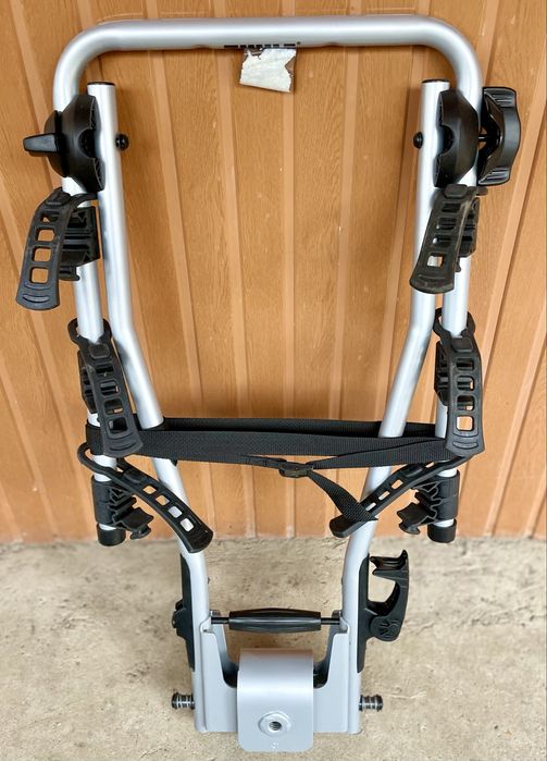 Suport auto pentru 3 biciclete