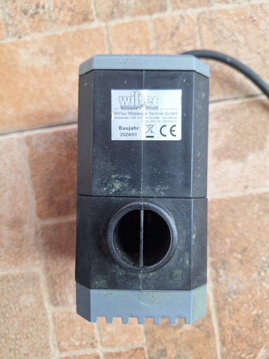 Vând  pompă apă  iaz și filtru