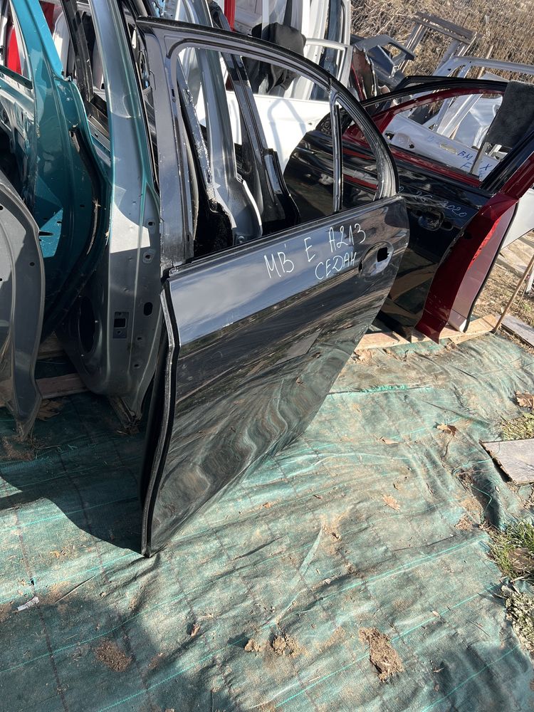 Mercedes benz E 213 задна лява врата седан
