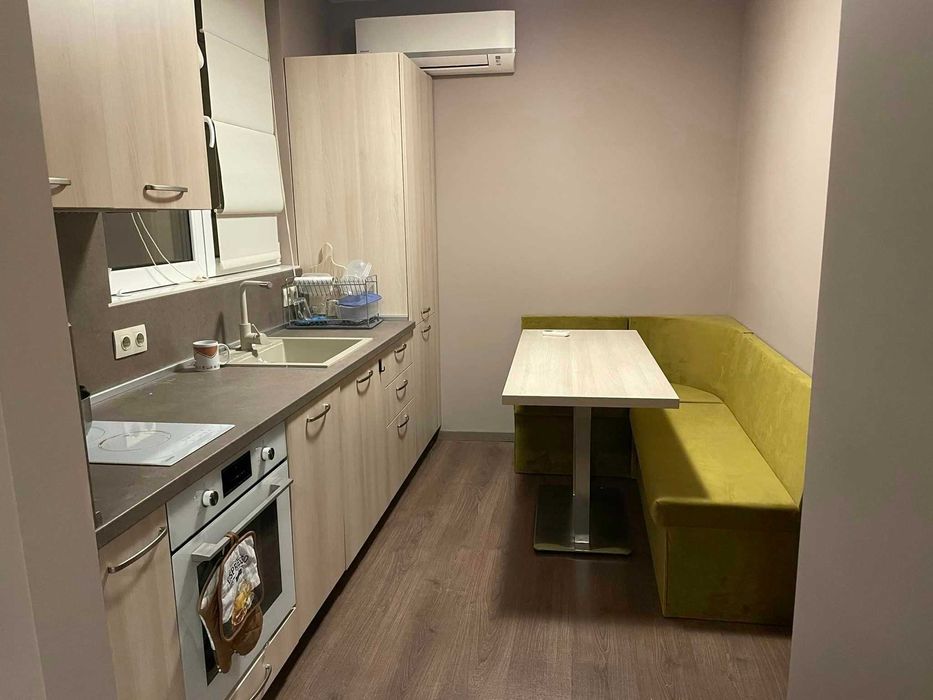 Дава се под наем Двустаен апартамент в София, Гео Милев - 67 кв.м за 550 € - Снимка #2