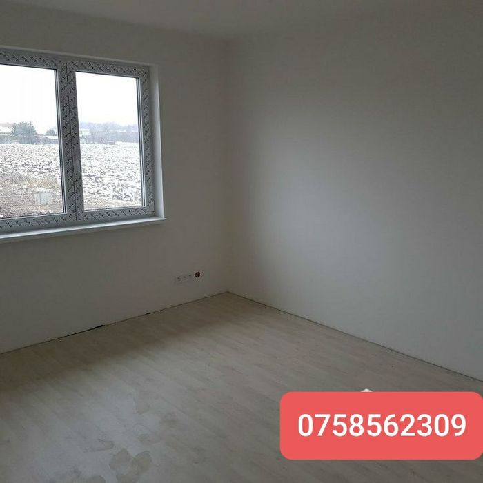 Vand case modulare la cheie