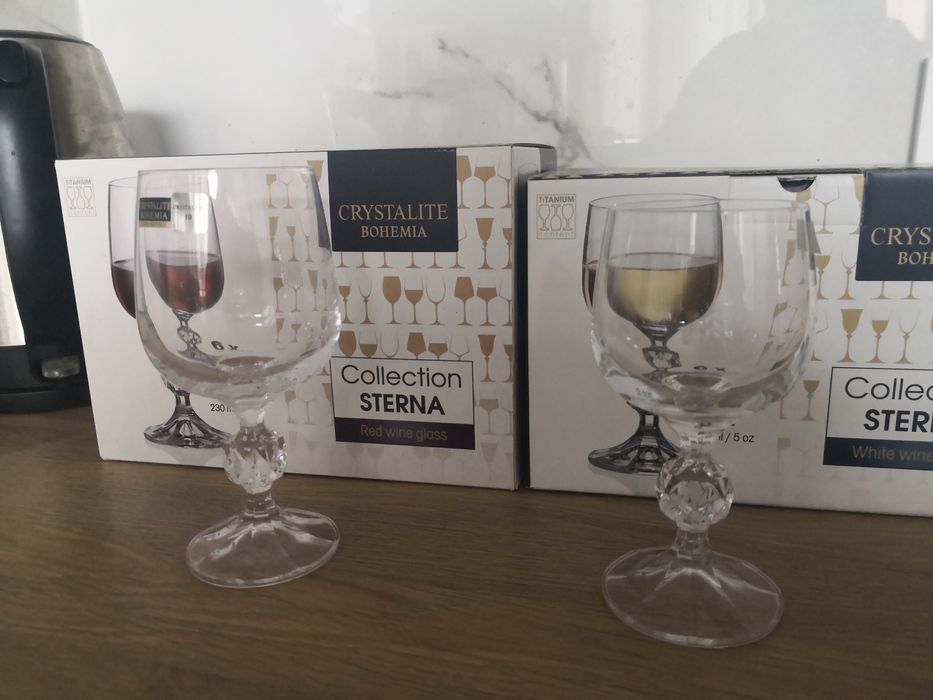 2 бр комплекта чаши за бяло и червено вино