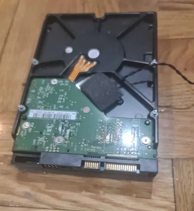 Se vinde HDD Western Digital 2 TB 
HDD Western Digital Black 1