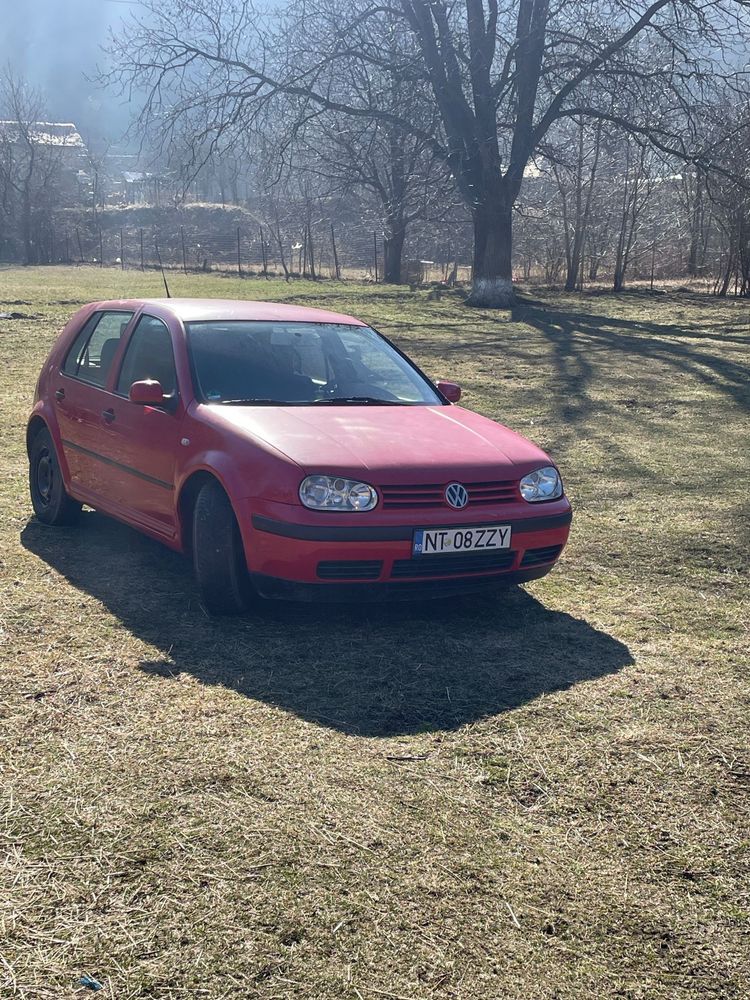 Vând Golf 4 1.6 an 2004