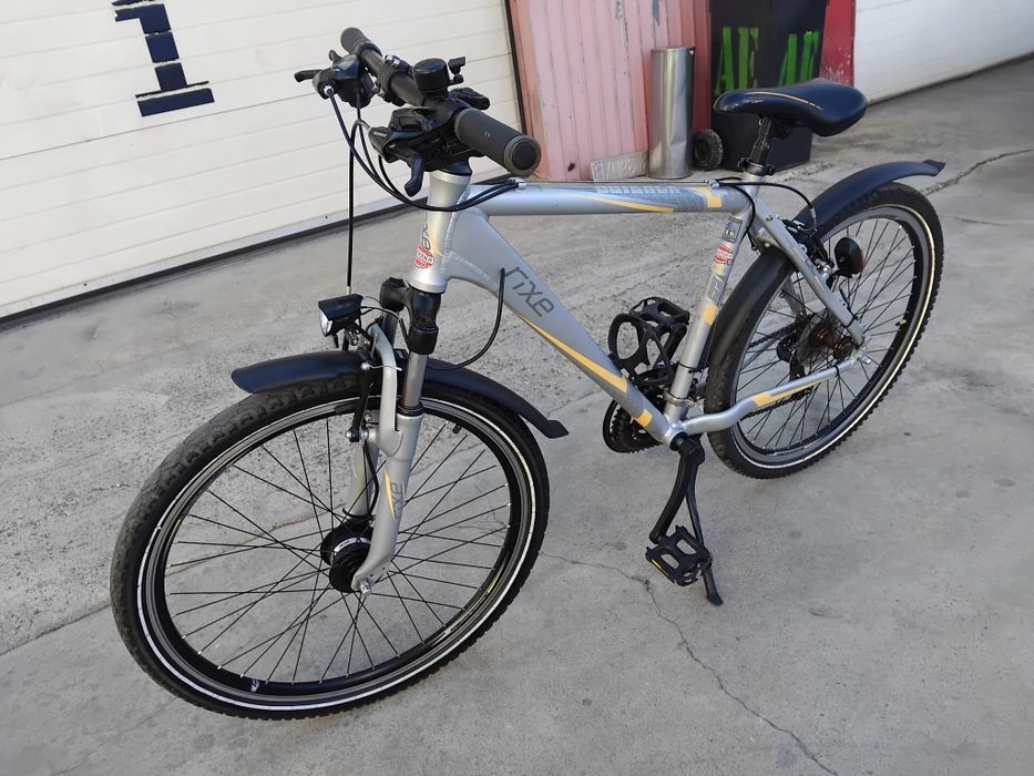 Vând bicicleta din aluminiu