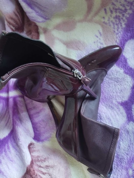 Botine din piele naturala marca L.K.Bennet