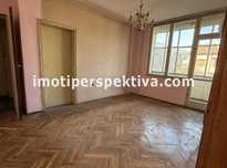 реф.16329 Гараж в цената, четири отделни стаи-бул. Южен!