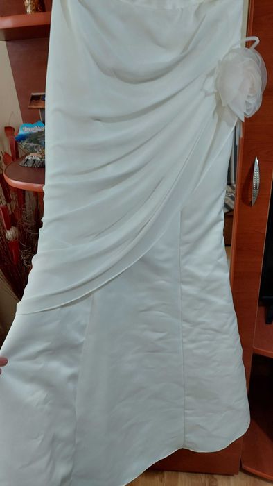 Rochie de mireasa, alba , brand Agnes Toma, marime 42