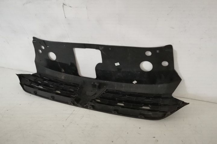 Grila Centrala Radiator Originala In Stare Buna Dacia Logan 3 2020 202