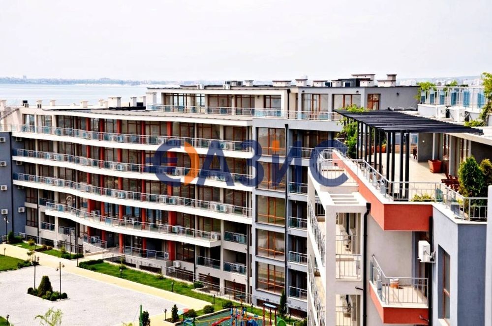 Продава се Четиристаен апартамент в Свети Влас - 247 кв.м за 1008 €/кв.м - Снимка #14